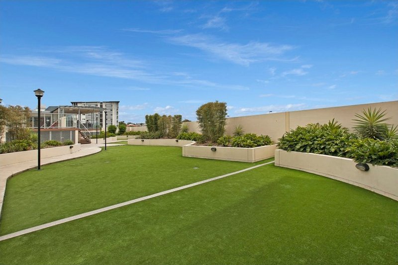 Photo - 207/392 Hamilton Road, Chermside QLD 4032 - Image 13