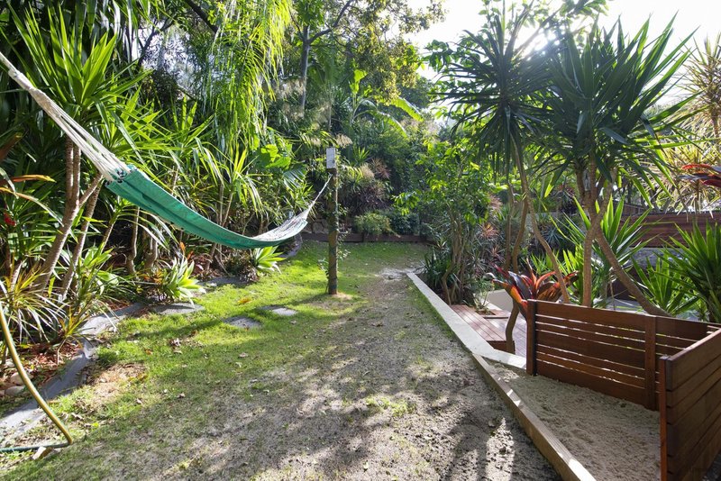 Photo - 2075/1 Ocean Street, Burleigh Heads QLD 4220 - Image 8