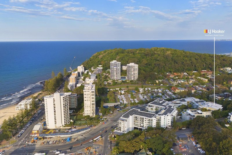 Photo - 2075/1 Ocean Street, Burleigh Heads QLD 4220 - Image 20