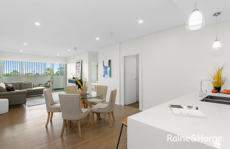 Photo - 207/6 Bay Street, Botany NSW 2019 - Image 1