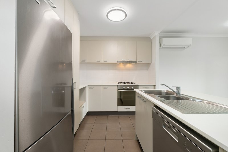 Photo - 20/76 Newcastle Street, Perth WA 6000 - Image 6