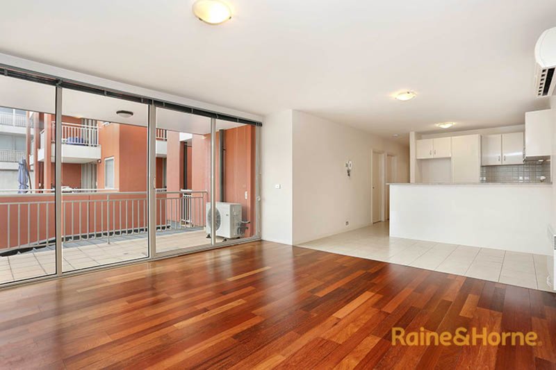 Photo - 207/77 Village Way, Maribyrnong VIC 3032 - Image 3