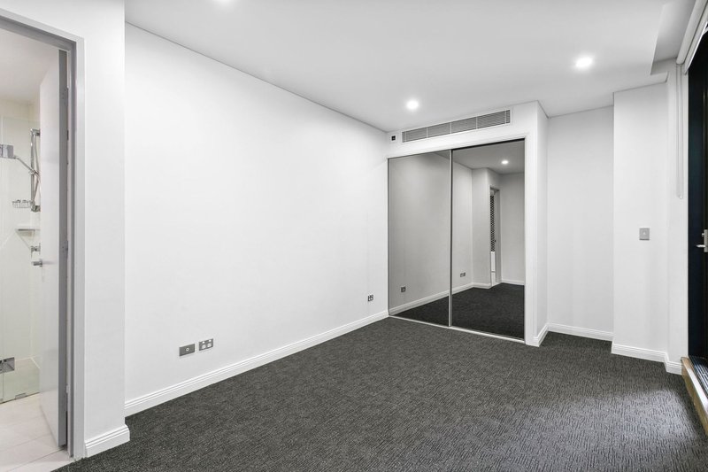Photo - 207/890 Pittwater Road, Dee Why NSW 2099 - Image 4