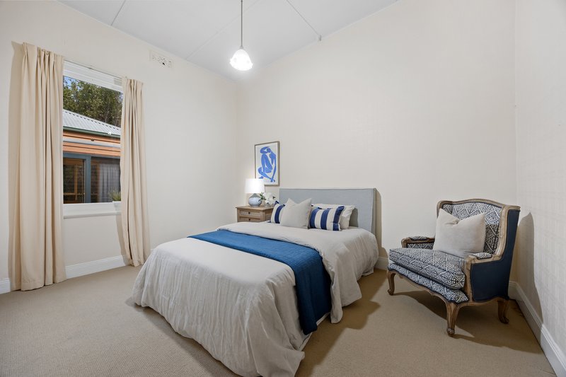 Photo - 208 Armstrong Street North, Soldiers Hill VIC 3350 - Image 18