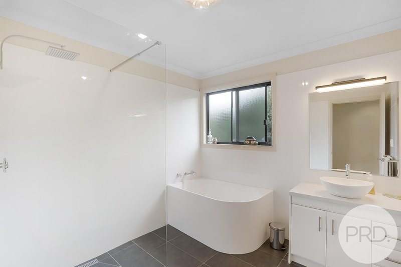 Photo - 208 Axiom Way, Acton Park TAS 7170 - Image 14