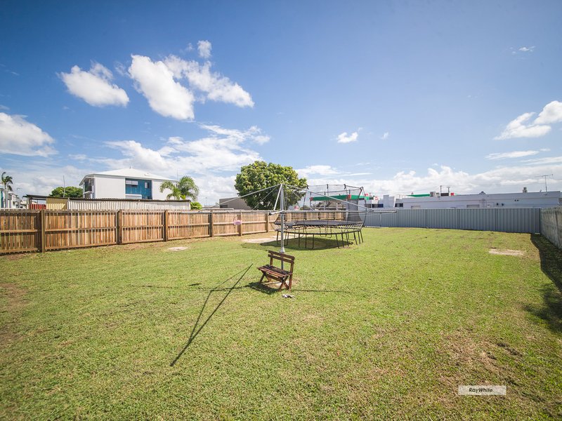 Photo - 208 Campbell Street, Rockhampton City QLD 4700 - Image 13