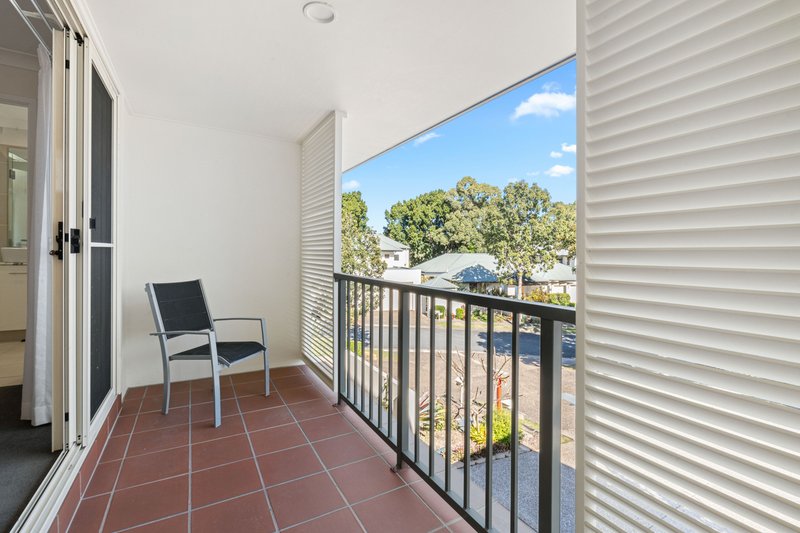 Photo - 208 Easthill Drive, Robina QLD 4226 - Image 14