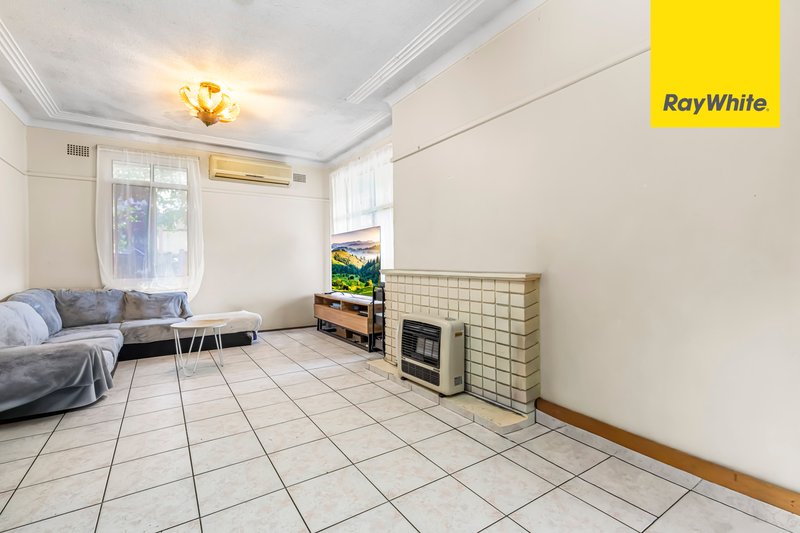Photo - 208 Epping Road, Marsfield NSW 2122 - Image 3