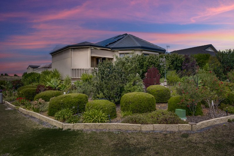 Photo - 208 Excelsior Parade, Hindmarsh Island SA 5214 - Image 4