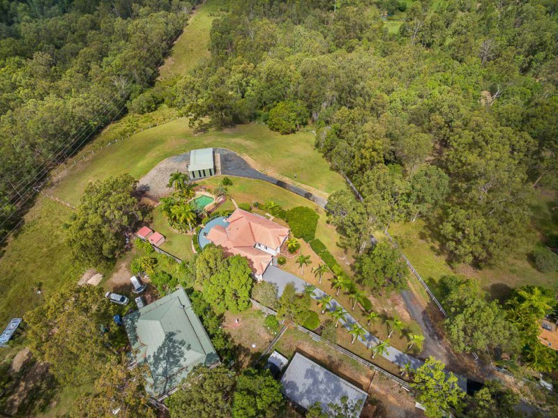 Photo - 208 San Fernando Drive, Worongary QLD 4213 - Image 12