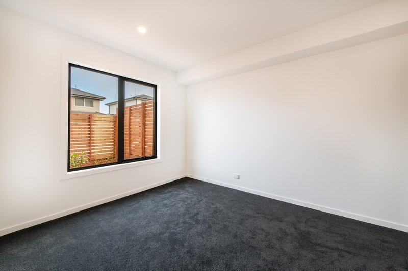 Photo - 208 Sparrow Lane, Carrum Downs VIC 3201 - Image 7