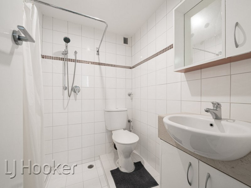 Photo - 208/130A Mounts Bay Road, Perth WA 6000 - Image 12