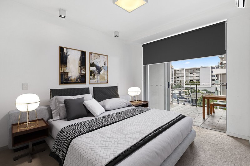 Photo - 208/159 Logan Road, Woolloongabba QLD 4102 - Image 5