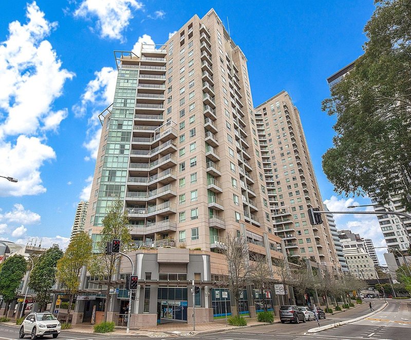 Photo - 208/2B Help Street, Chatswood NSW 2067 - Image 9