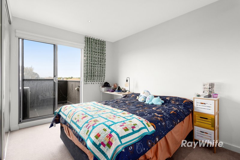 Photo - 208/41 Murrumbeena Road, Murrumbeena VIC 3163 - Image 4