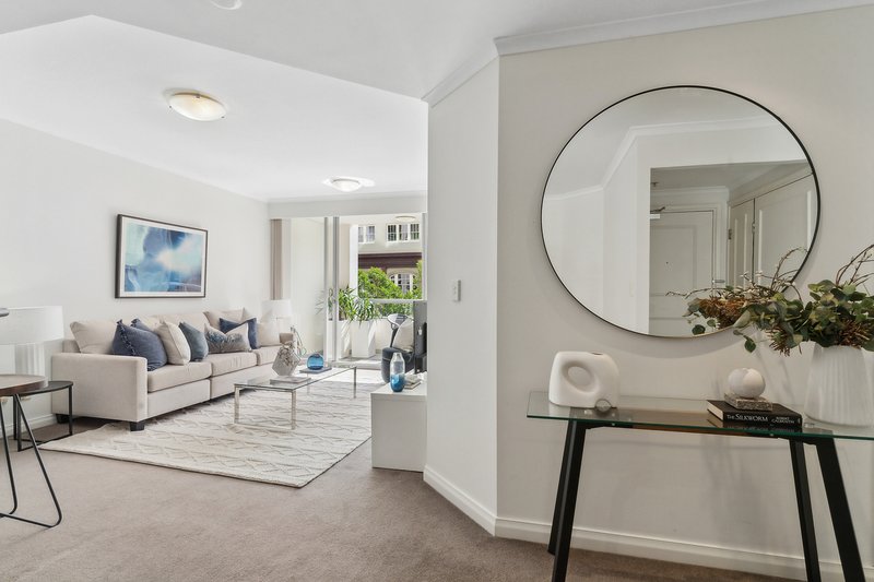 Photo - 208/50 Murray Street, Sydney NSW 2000 - Image 2