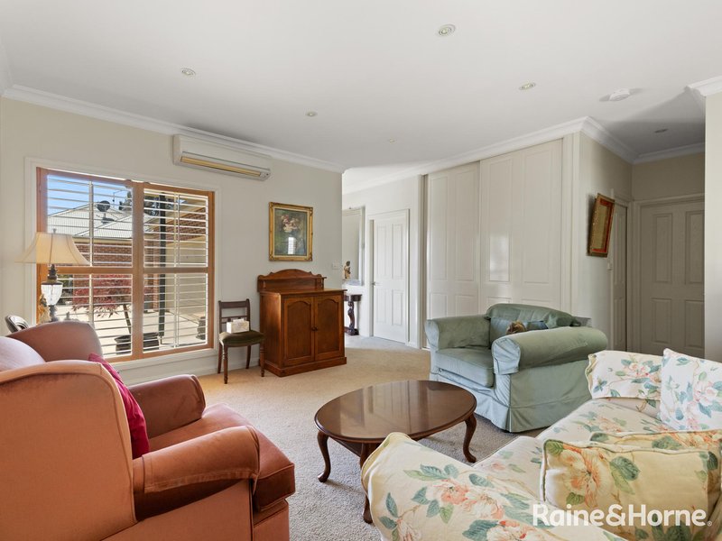 Photo - 208A Rocket Street, Bathurst NSW 2795 - Image 4