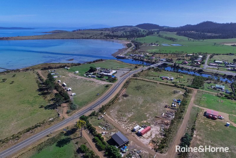 Photo - 209-221 Arthur Highway, Dunalley TAS 7177 - Image 4