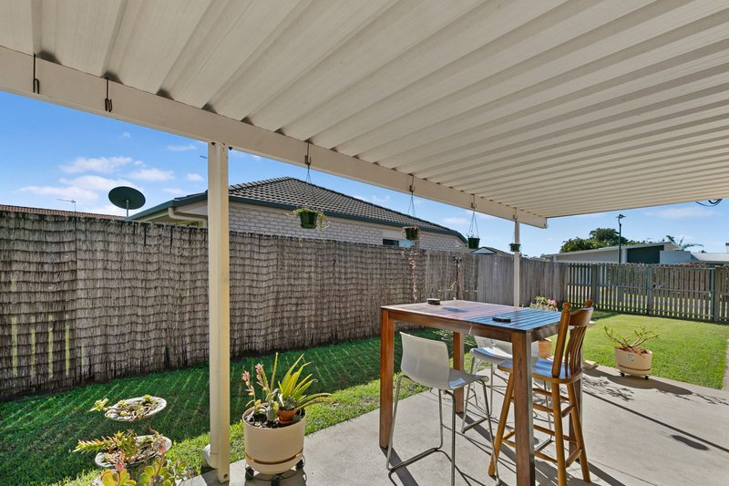 Photo - 209 Dayman Street, Urangan QLD 4655 - Image 14