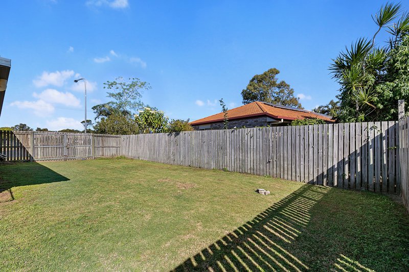 Photo - 209 Dayman Street, Urangan QLD 4655 - Image 16