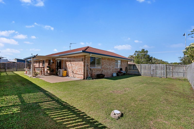 Photo - 209 Dayman Street, Urangan QLD 4655 - Image 17