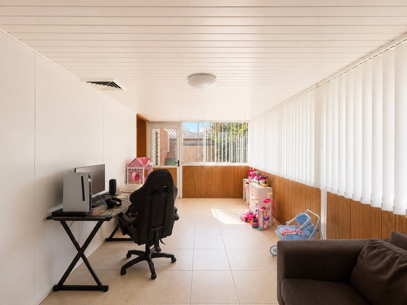 Photo - 209 Knox Road, Doonside NSW 2767 - Image 7
