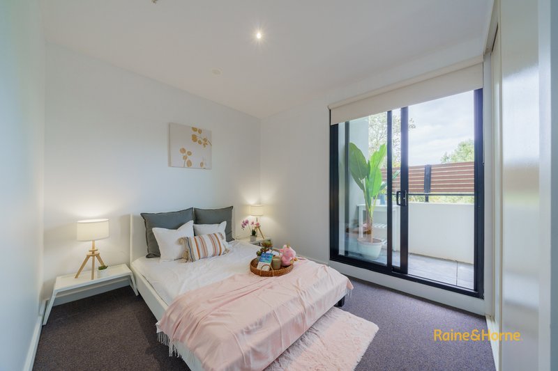 Photo - 209/1 Queen Street, Blackburn VIC 3130 - Image 6