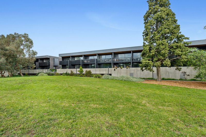 Photo - 209/14 Chancellor Avenue, Bundoora VIC 3083 - Image 10