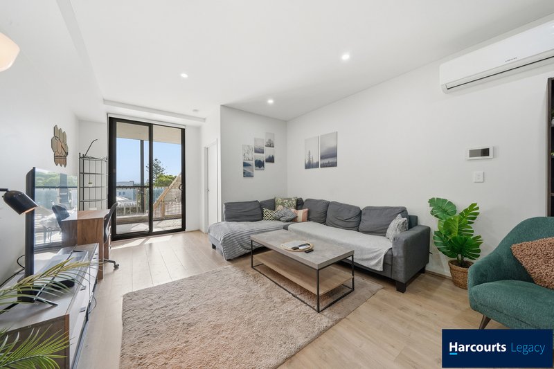Photo - 209/147 Great Western Highway, Mays Hill NSW 2145 - Image 1