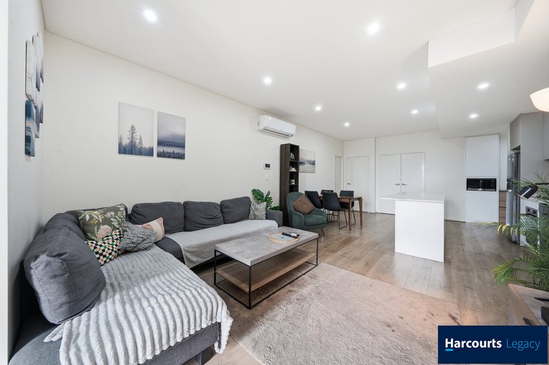 Photo - 209/147 Great Western Highway, Mays Hill NSW 2145 - Image 3