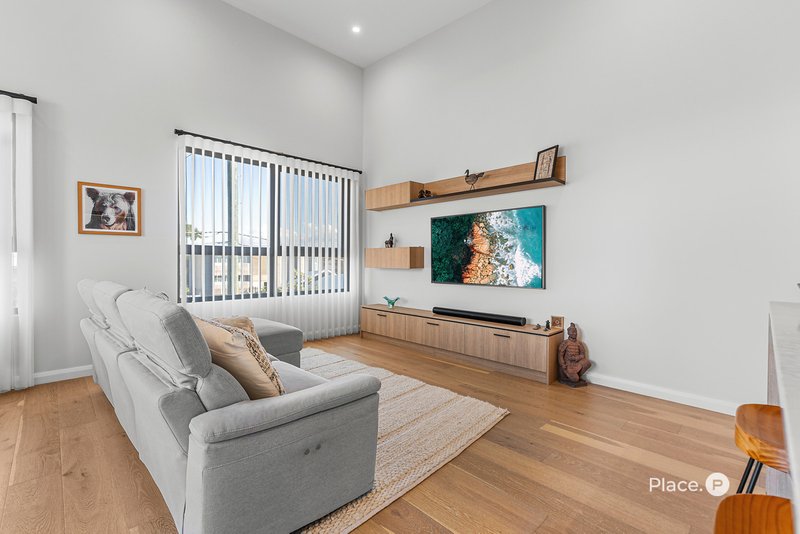 Photo - 20/92-96 Ernest Street, Manly QLD 4179 - Image 2