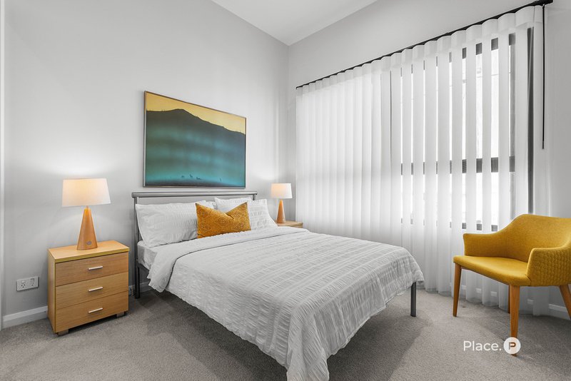 Photo - 20/92-96 Ernest Street, Manly QLD 4179 - Image 11