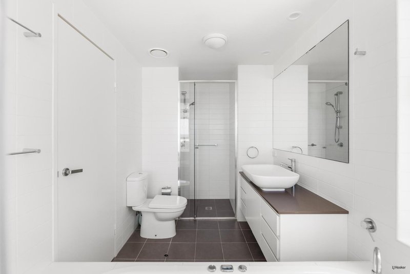 Photo - 209/2 Creek Street, Coolangatta QLD 4225 - Image 11