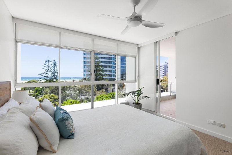 Photo - 209/2 Creek Street, Coolangatta QLD 4225 - Image 13