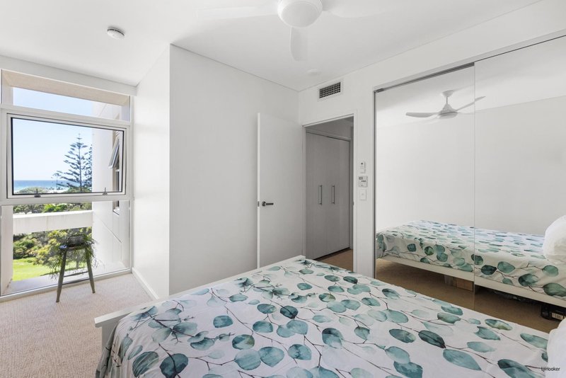 Photo - 209/2 Creek Street, Coolangatta QLD 4225 - Image 17
