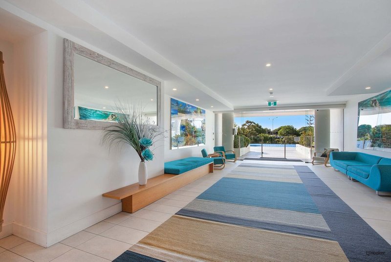 Photo - 209/2 Creek Street, Coolangatta QLD 4225 - Image 22