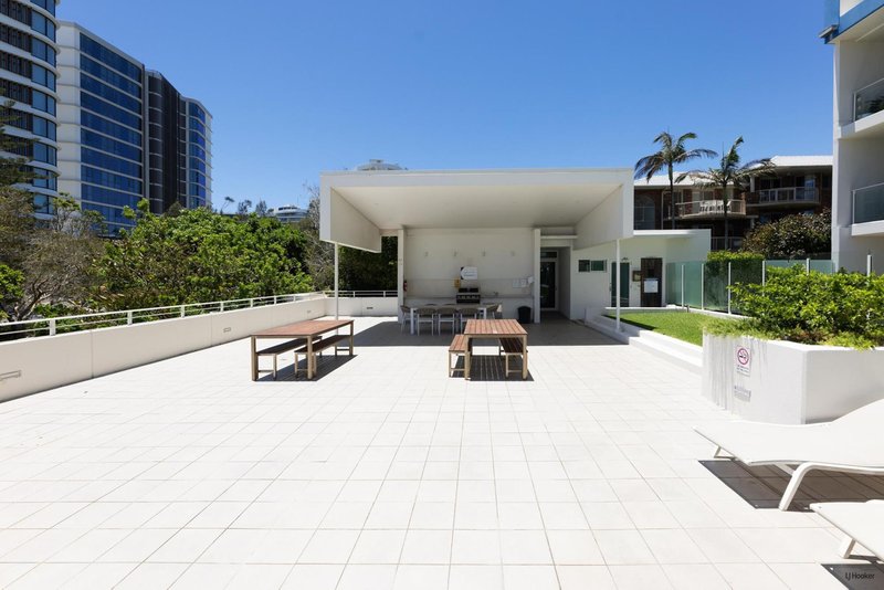 Photo - 209/2 Creek Street, Coolangatta QLD 4225 - Image 23