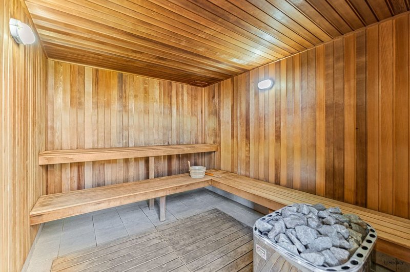 Photo - 209/2 Creek Street, Coolangatta QLD 4225 - Image 25