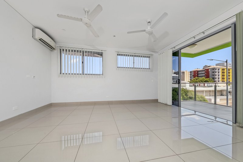 Photo - 209/39 Cavenagh Street, Darwin City NT 0800 - Image 8