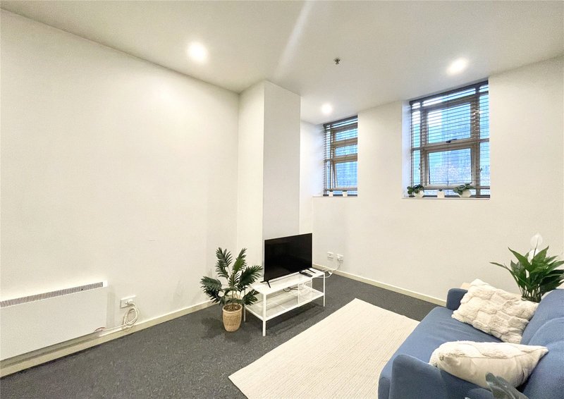Photo - 209/68 La Trobe Street, Melbourne VIC 3000 - Image 2