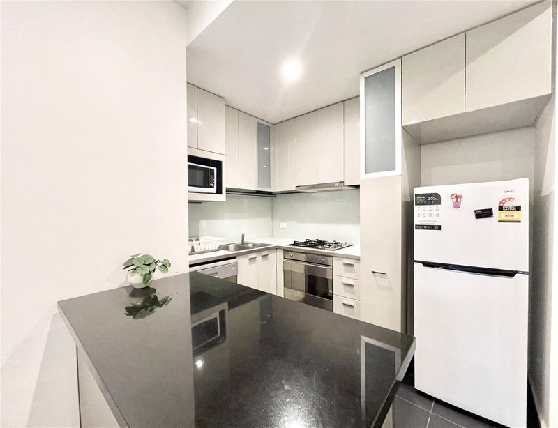 Photo - 209/68 La Trobe Street, Melbourne VIC 3000 - Image 3