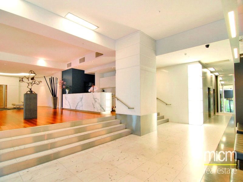 Photo - 209/68 La Trobe Street, Melbourne VIC 3000 - Image 12
