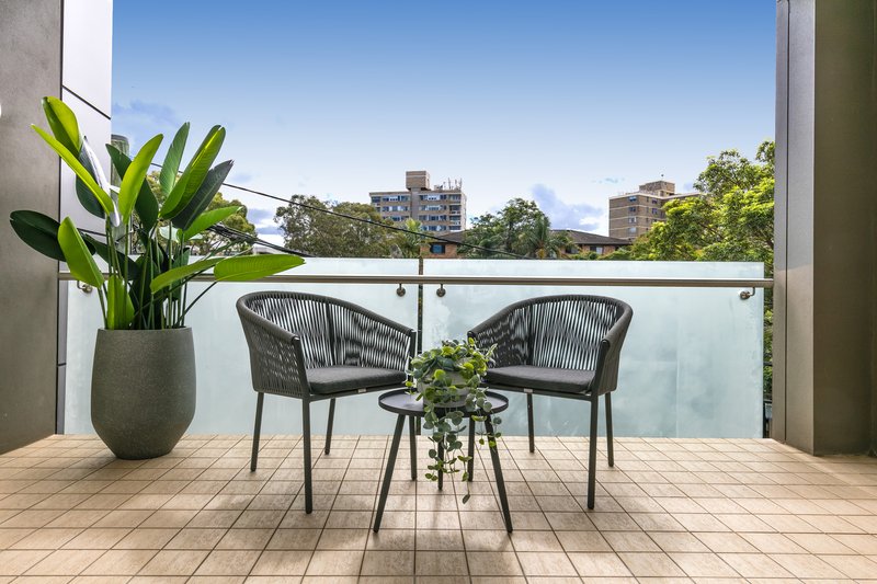 Photo - 209/7 Parraween Street, Cremorne NSW 2090 - Image 2