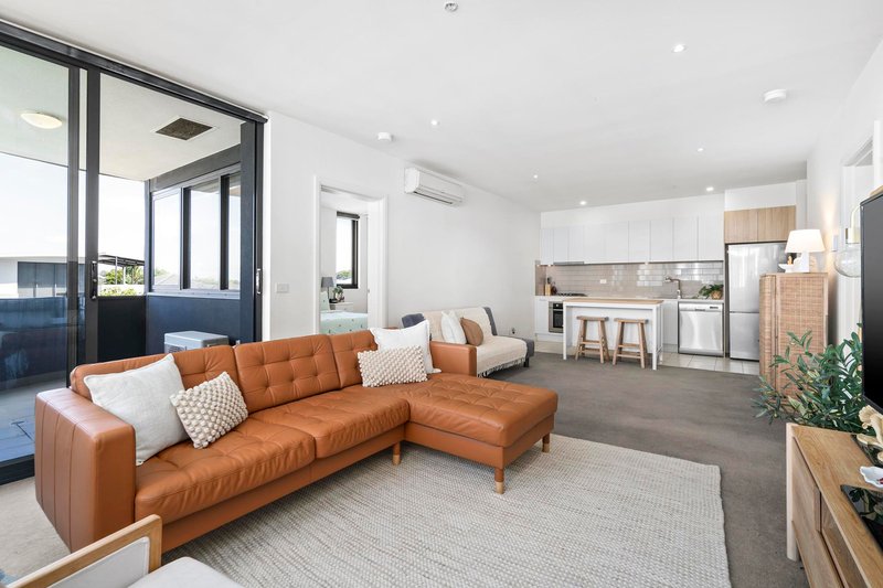 Photo - 209/80 La Scala Avenue, Maribyrnong VIC 3032 - Image 2
