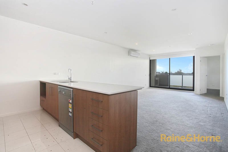 Photo - 209/84 La Scala Avenue, Maribyrnong VIC 3032 - Image 4