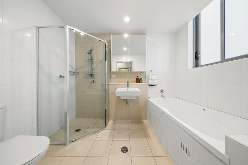 Photo - 209/8B Mary Street, Rhodes NSW 2138 - Image 11