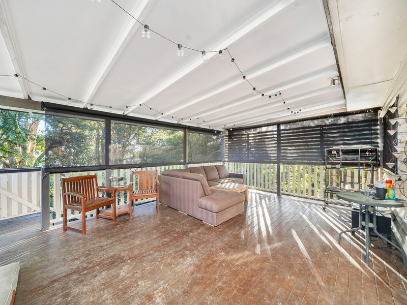 Photo - 209A Macdonnell Road, Clontarf QLD 4019 - Image 11