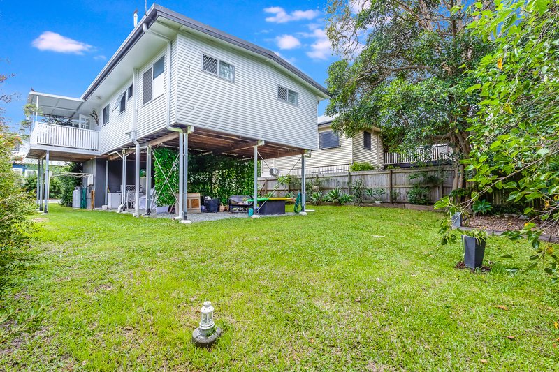 Photo - 209b Macdonnell Road, Clontarf QLD 4019 - Image 18