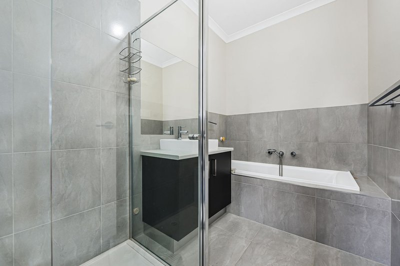 Photo - 20A Bond Street, Clayton South VIC 3169 - Image 11