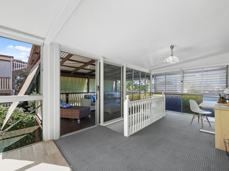 Photo - 20A Herbert Street, Annerley QLD 4103 - Image 9